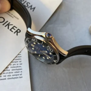 OMEGA Seamaster Diver 300m