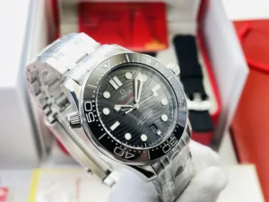 OMEGA Seamaster Diver 300m