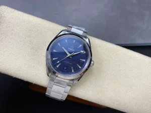 Watch on a display cushion, wide view, blue Aqua Terra, cushion set