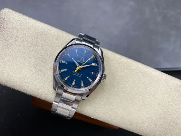 Watch on a display cushion, wide view, Spectre Aqua Terra