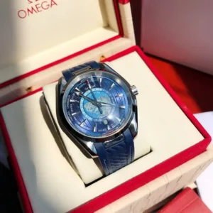 Close shot of the dial with the box cushion around it