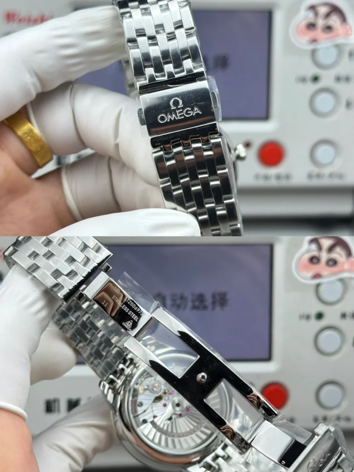 Two clasp views, closed with the Omega logo and open