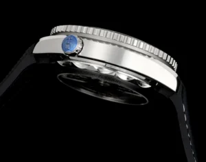 Case side with the valve, ridged bezel edge, reverse panda Planet Ocean
