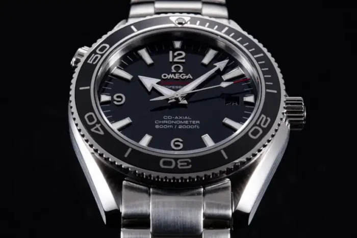 Close front view of the black dial and bezel
