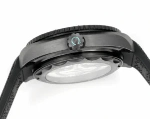 Crown side with a turquoise Omega symbol on the crown