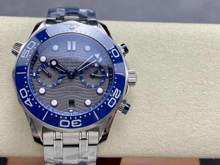 Omega Seamaster Diver 300M Chronograph 210.30.44.51.06.001, blue bezel and grey subdials