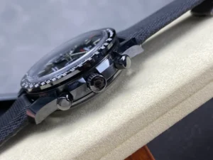 Crown side profile with the two chronograph pushers