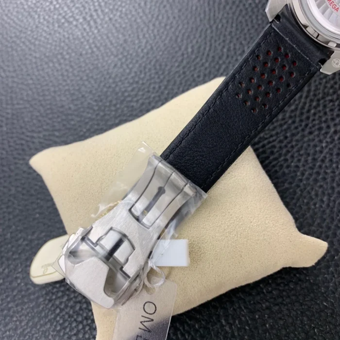 Folding buckle in film on the perforated black strap