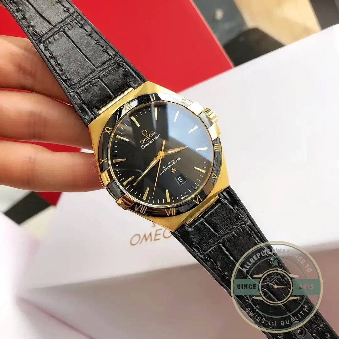 Dial macro showing yellow gold applied hour indices