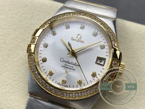 Bracelet links and deployment clasp mechanism