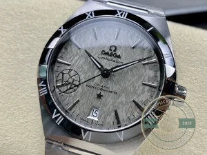 Crown and case finishing detail in studio lighting