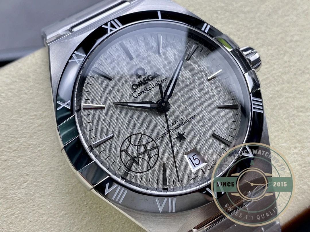 Complete front view showing grey dial and bezel ring