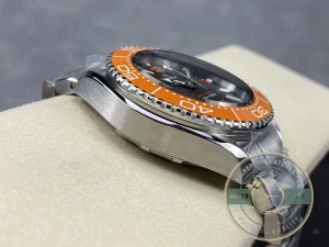 Bracelet links and deployment clasp mechanism