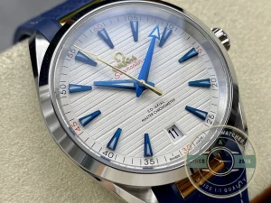 Steel bracelet strap detail with clasp