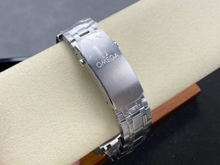 Steel bracelet strap detail with clasp