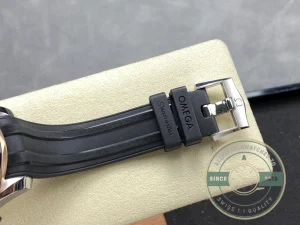 Replica Omega Seamaster Black Dial 44mm 210.20.44.51.01.001 - 1:1 Swiss Replica Watch