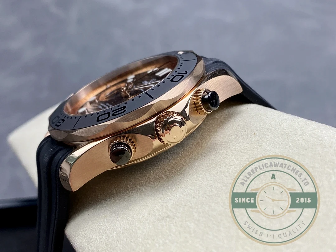 Seamaster 44mm case side profile with crown detail