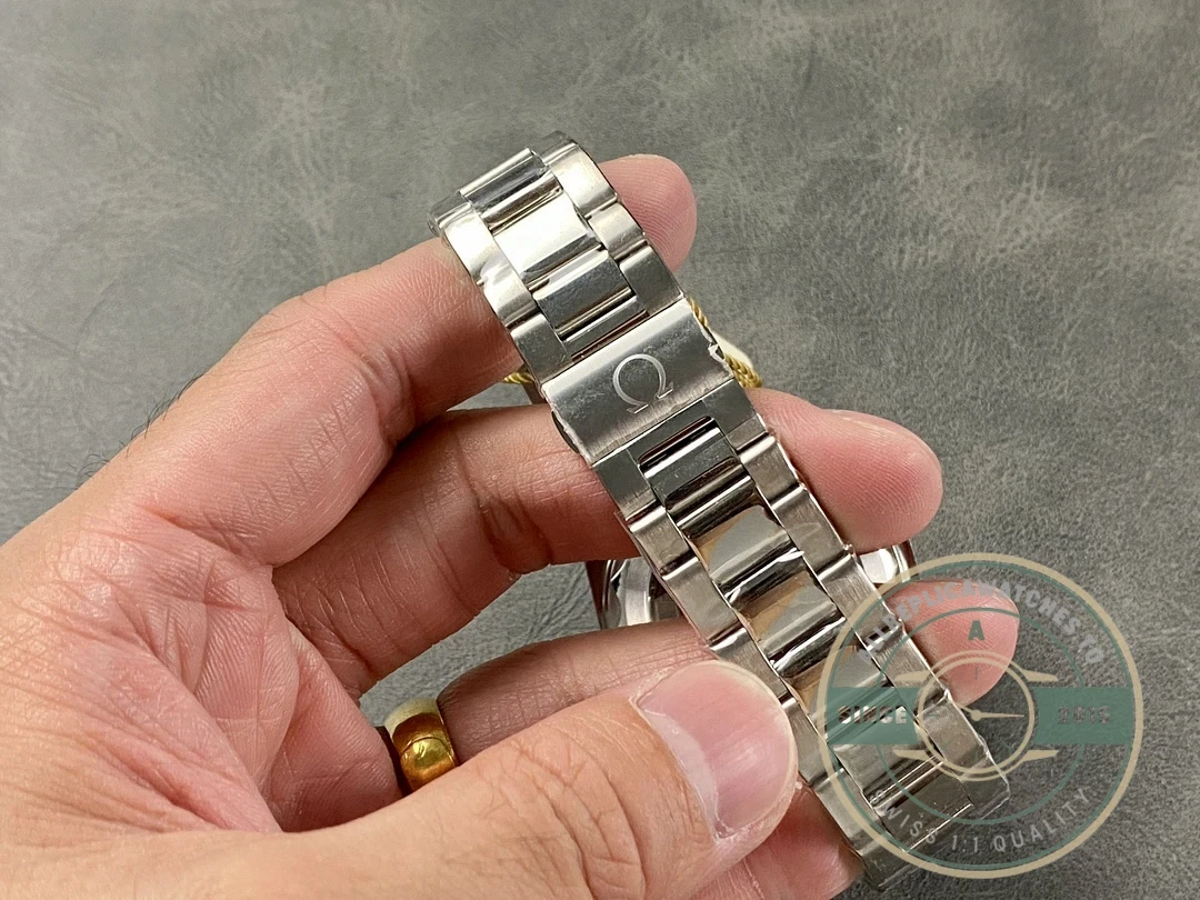 Replica Omega Seamaster Dark Blue Dial 220.10.41.21.03.004 - Affordable Luxury Fake Timepiece