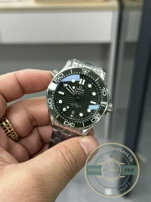 Replica Omega Seamaster Green Dial 42mm 210.30.42.20.10.001 - High-Grade Replica Watch