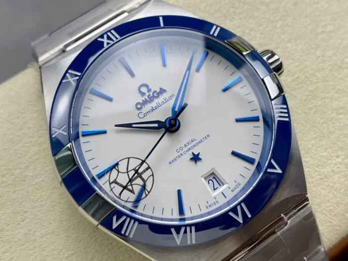 Complete front view showing dial and bezel ring