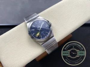 Dial macro showing blue applied hour indices