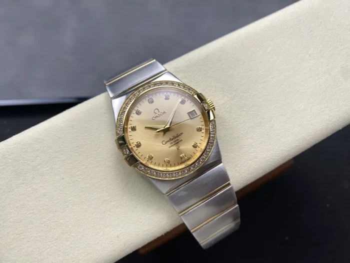 Close-up of steel bezel and dial markers
