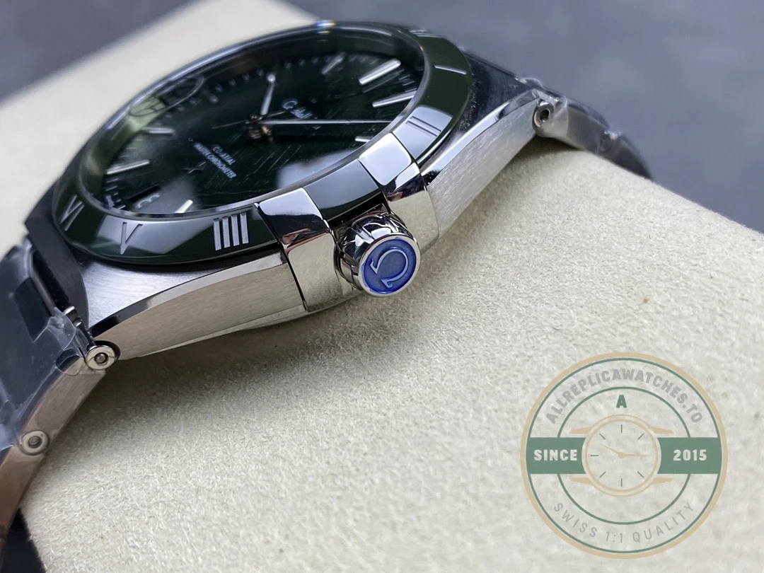 Steel bracelet strap detail with clasp