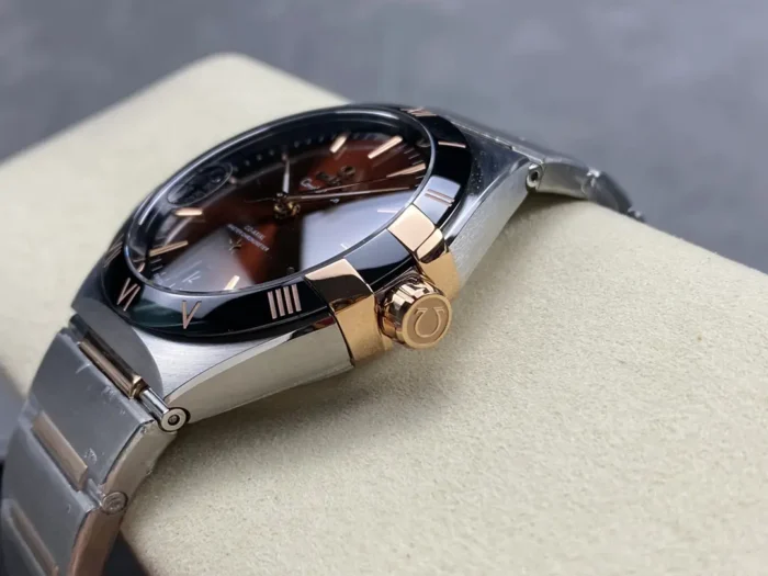 Constellation 41mm case side profile with crown detail