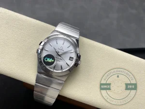 Complete front view showing silver dial and bezel ring