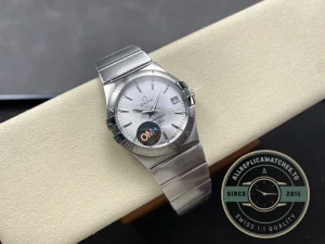 Bracelet links and deployment clasp mechanism