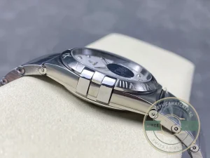 Bracelet links and deployment clasp mechanism