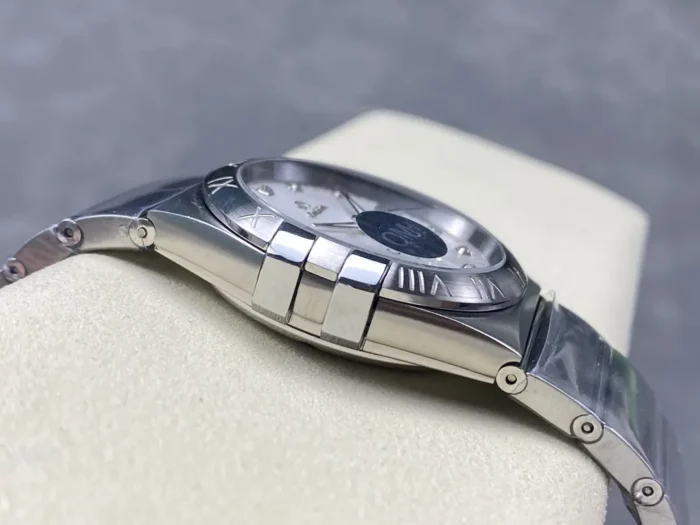 Bracelet links and deployment clasp mechanism