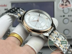 Bracelet links and deployment clasp mechanism