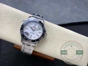 Close-up of steel bezel and dial markers