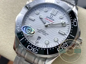 Bracelet links and deployment clasp mechanism