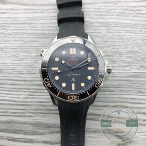 Superclone Omega Seamaster Diver 300M 42mm Edition 007 - Luxury Replica Watch