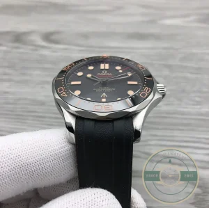 Superclone Omega Seamaster Diver 300M 42mm Edition 007 - 1:1 Swiss Replica Watch