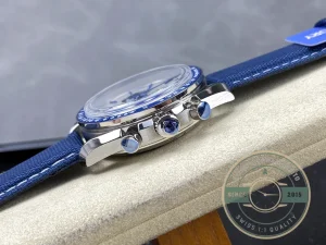Complete front view showing dial and bezel ring