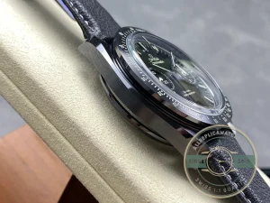 Superclone Omega Speedmaster Black 311.92.44.51.01.004 - Affordable Luxury Fake Timepiece