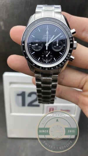 Speedmaster case side profile with crown detail