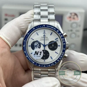 Superclone Omega Speedmaster Snoopy 42mm 310.32.42.50.02.001 - 1:1 Swiss Replica Watch
