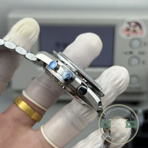 Superclone Omega Speedmaster Snoopy 42mm 310.32.42.50.02.001 - Affordable Luxury Fake Timepiece