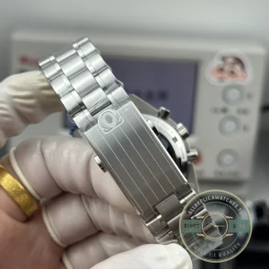 Superclone Omega Speedmaster Snoopy 42mm 310.32.42.50.02.001 - Affordable Luxury Fake Timepiece