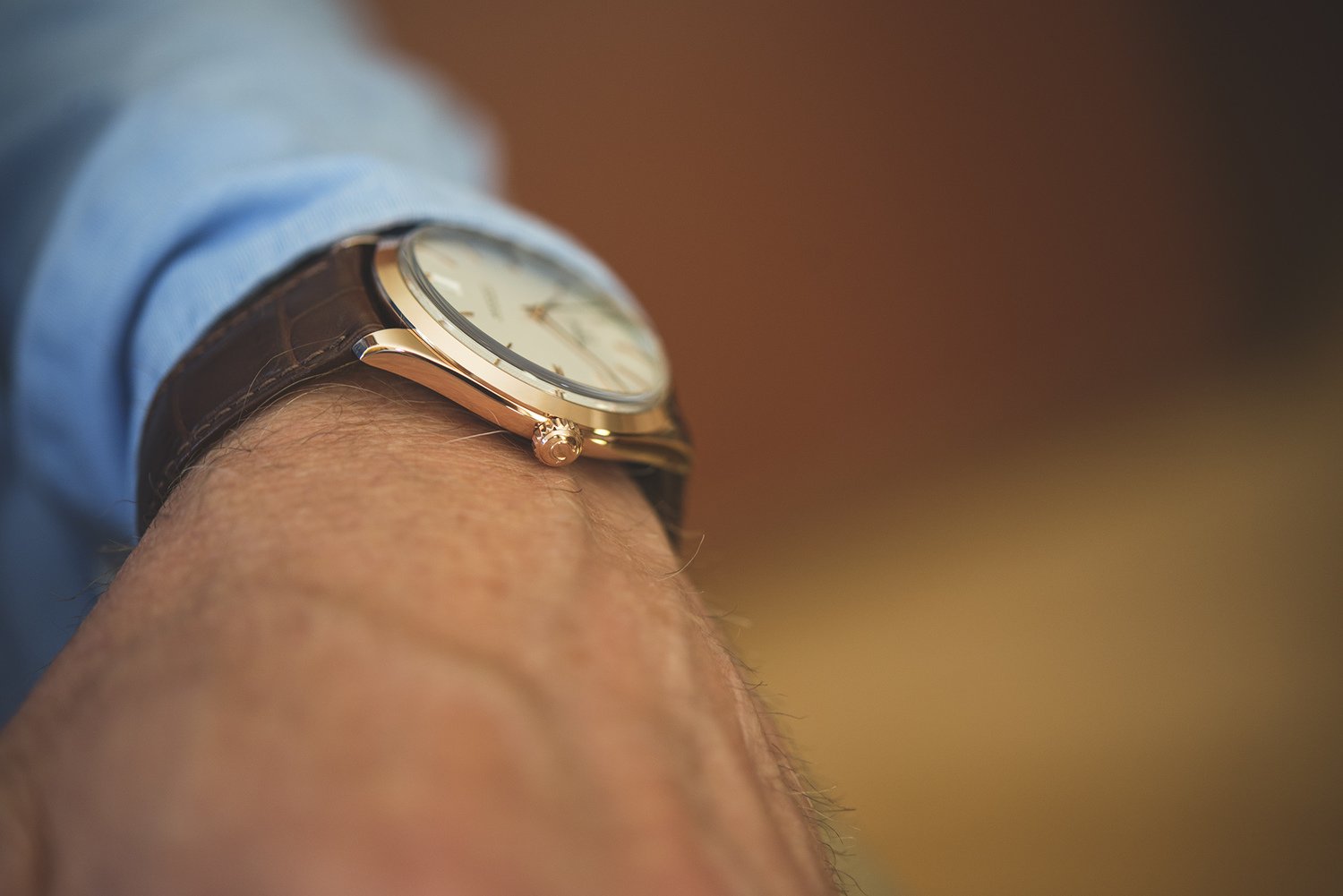 Omega De Ville Tresor Ultra Thin Watch Side Profile