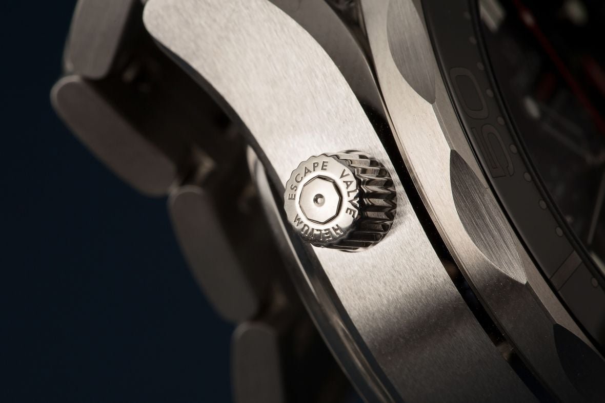 Omega Seamaster Diver 300M Side View Helium Escape Valve Crown Screw Steel Case Detail